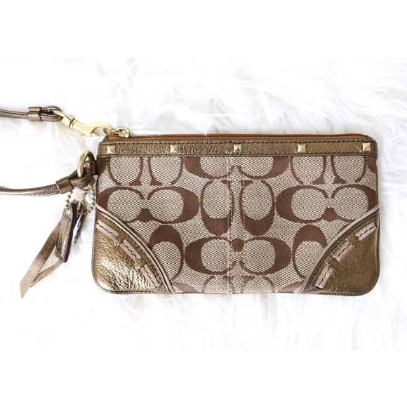 Authentic Classic Coach Canvas Wristlet - Picture 4 of 6